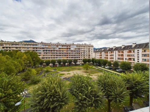 Appartement à  Chambéry (73000), 4 pièces