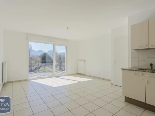 Appartement à  Chambéry (73000), 2 pièces