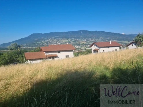 Terrain à  Vétraz-Monthoux (74100),  pièces