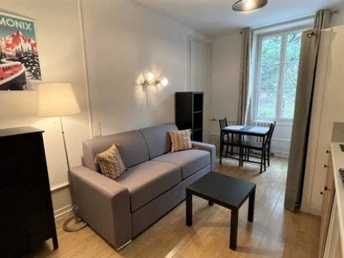 Appartement à  Aix-les-Bains (73100), 1 pièces