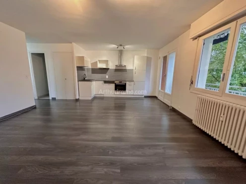 Appartement à  Aix-les-Bains (73100), 2 pièces