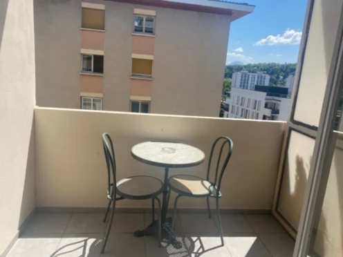 Appartement à  Aix-les-Bains (73100), 4 pièces