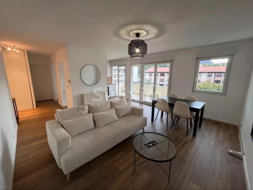 Appartement à  Aix-les-Bains (73100), 2 pièces