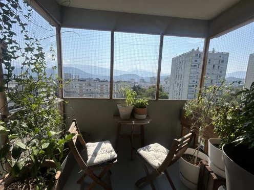 Appartement à  Échirolles (38130), 6 pièces