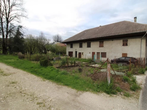 Maison à  Lescheraines (73340), 9 pièces