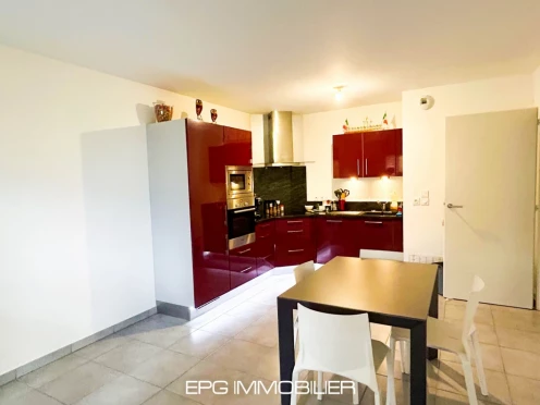 Appartement à  Aix-les-Bains (73100), 3 pièces