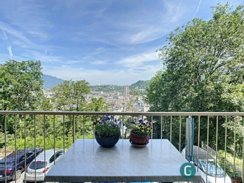 Appartement à  Chambéry (73000), 4 pièces