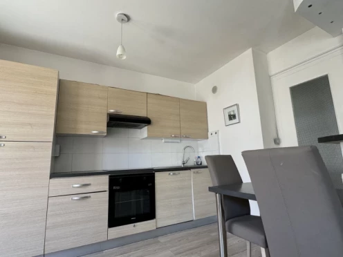 Appartement à  Aix-les-Bains (73100), 3 pièces