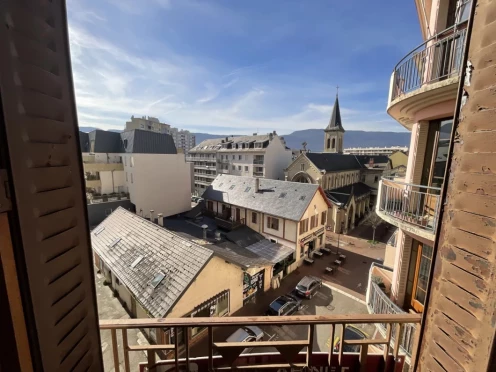 Appartement à  Chambéry (73000), 2 pièces