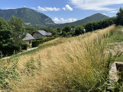 Terrain à  Curienne (73190),  pièces