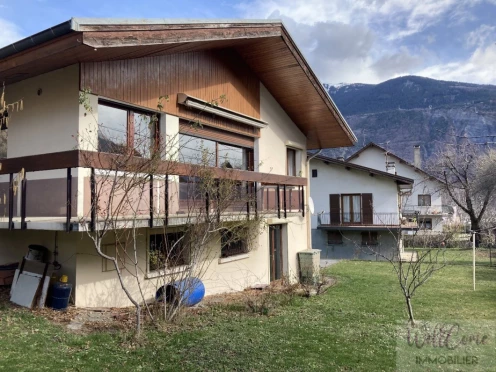 Maison à  Saint-Jean-de-Maurienne (73300), 4 pièces