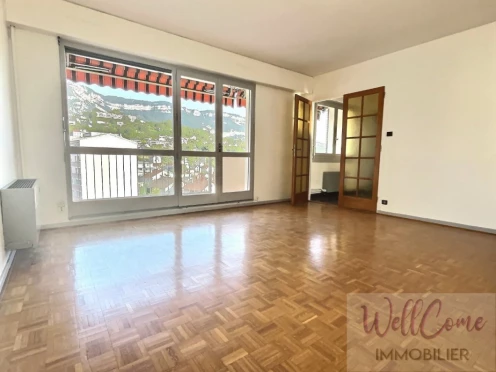 Appartement à  Aix-les-Bains (73100), 4 pièces