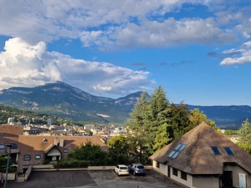 Appartement à  Chambéry (73000), 4 pièces