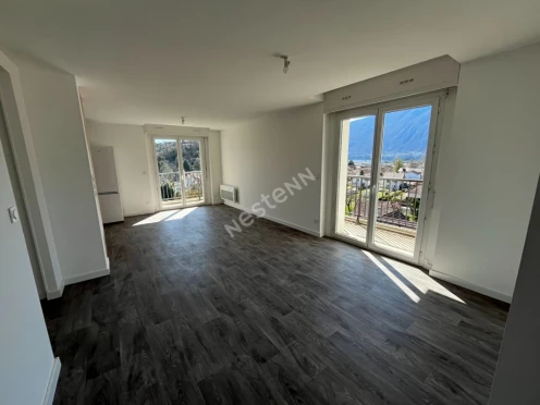 Appartement à  Aix-les-Bains (73100), 4 pièces