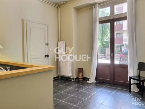 Appartement à  Aix-les-Bains (73100), 3 pièces