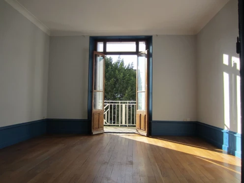 Appartement à  Aix-les-Bains (73100), 4 pièces