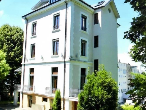 Appartement à  Aix-les-Bains (73100), 2 pièces