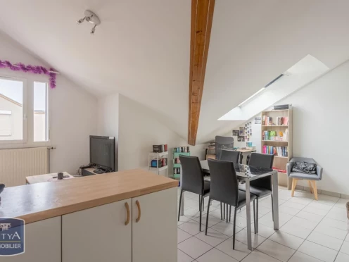 Appartement à  Chambéry (73000),  pièces