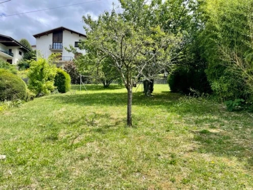 Terrain à  Aix-les-Bains (73100),  pièces