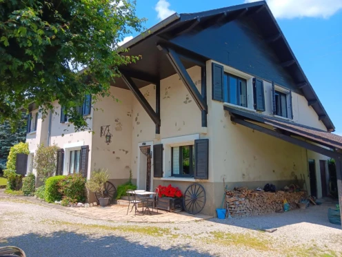 Maison à  Chambéry (73000), 8 pièces