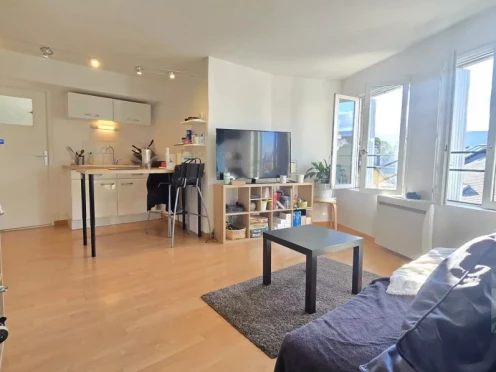 Appartement à  Chambéry (73000), 2 pièces