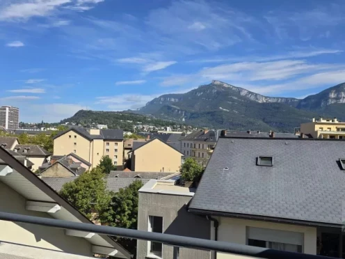 Appartement à  Chambéry (73000), 5 pièces