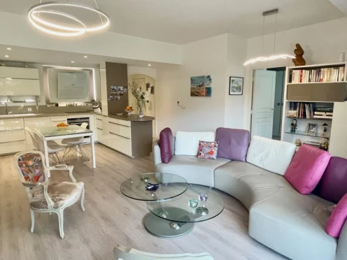 Appartement à  Aix-les-Bains (73100), 5 pièces