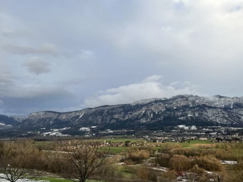 Terrain à  Saint-Laurent-du-Pont (38380),  pièces