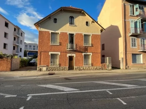 Maison à  Chambéry (73000), 6 pièces