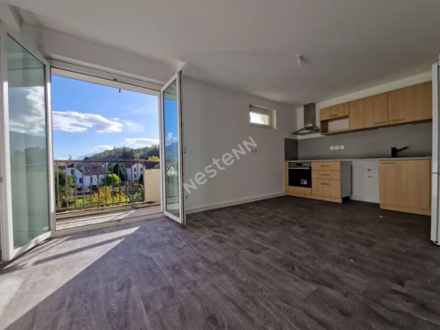 Appartement à  Aix-les-Bains (73100), 3 pièces