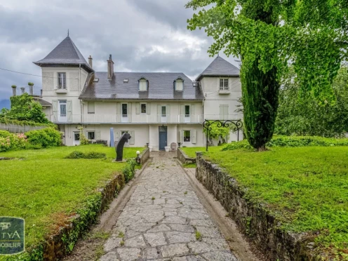 Maison à  Chambéry (73000), 11 pièces