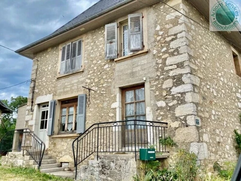 Maison à  Saint-Genix-sur-Guiers (73240), 10 pièces