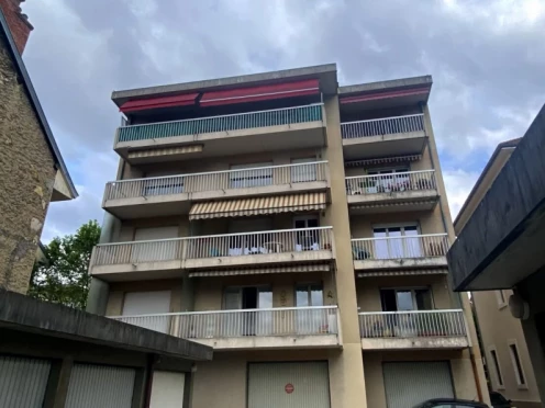 Appartement à  Aix-les-Bains (73100), 4 pièces