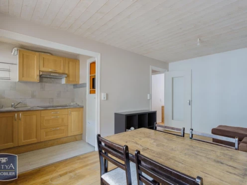 Appartement à  Chambéry (73000), 3 pièces