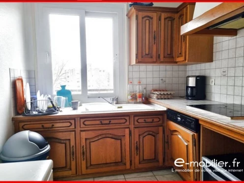 Appartement à  Roanne (42300), 3 pièces