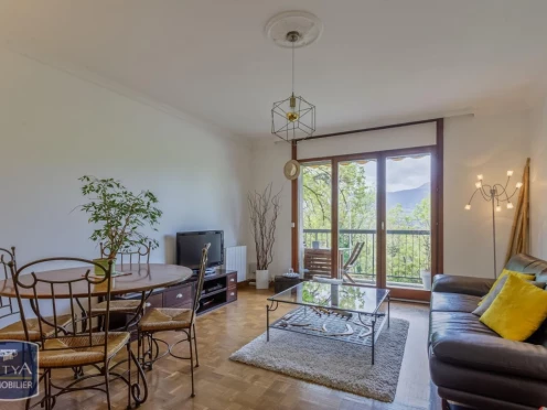 Appartement à  Chambéry (73000), 3 pièces