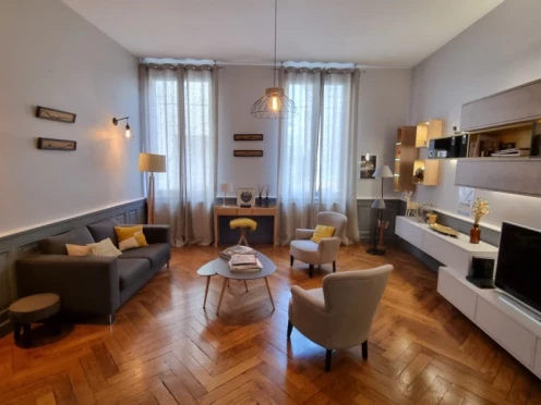 Appartement à  Aix-les-Bains (73100), 4 pièces