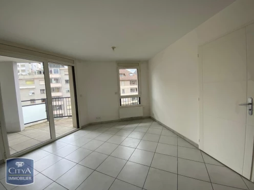 Appartement à  Chambéry (73000), 2 pièces