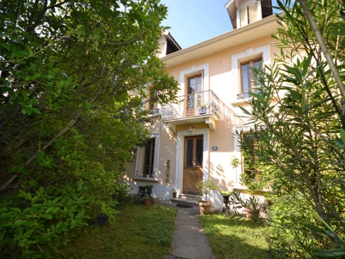 Maison à  Aix-les-Bains (73100), 10 pièces